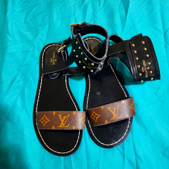 Louis Vuitton Shoes - Luis Vuitton sandals